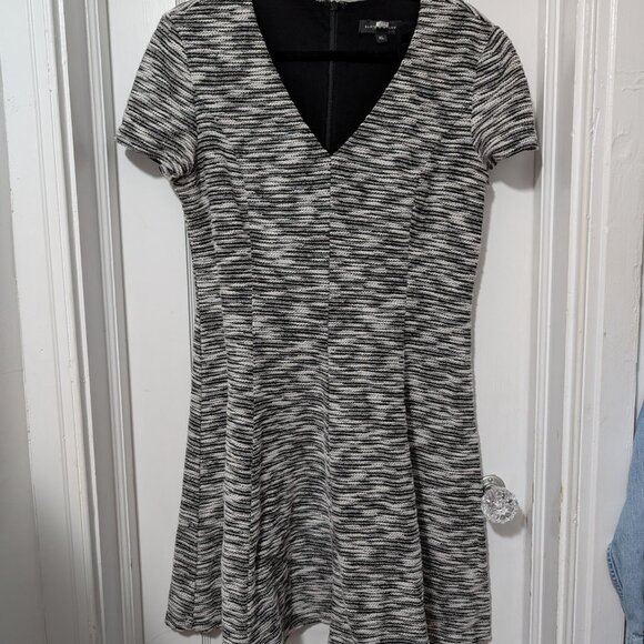 Slate and Willow Dress - Purchased from Rent the Runway - Picture 2 of 4